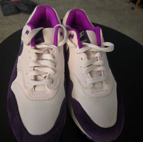 NIKE AIR MAX 1 LIGHT SOFT PINK GRAND PURPLE SIZE 9.5 WMNS - Picture 15 of 15